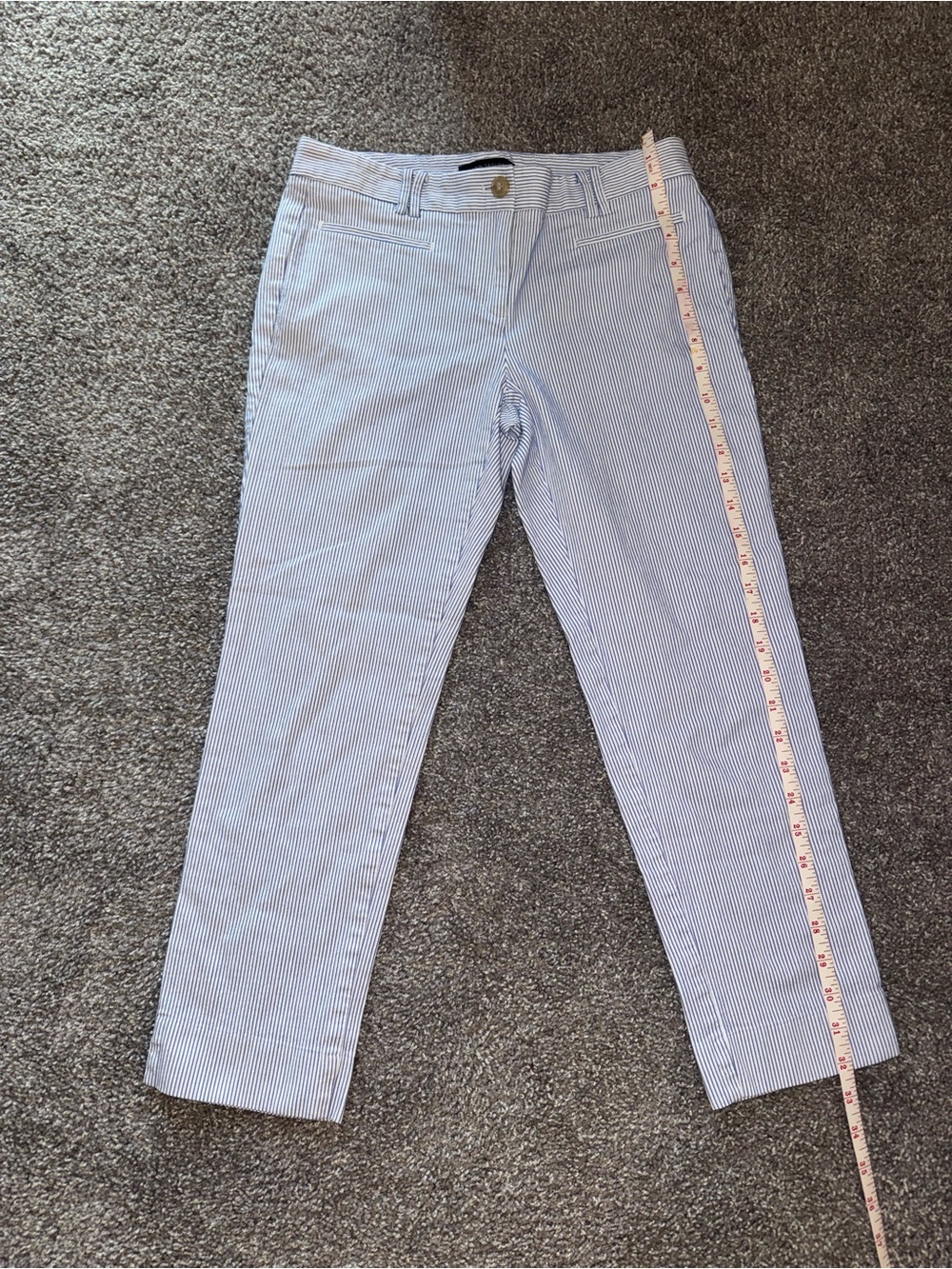 Ann Taylor Seersucker Pinstripe Cropped Pants - Size 0 (Excellent Condition)